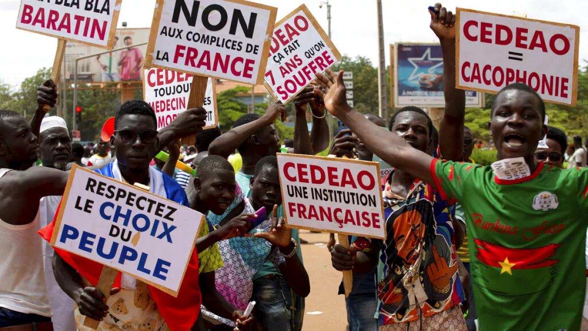 Burkina-Faso Fransa ilə diplomatik münasibətləri kəsir&nbsp;&nbsp;