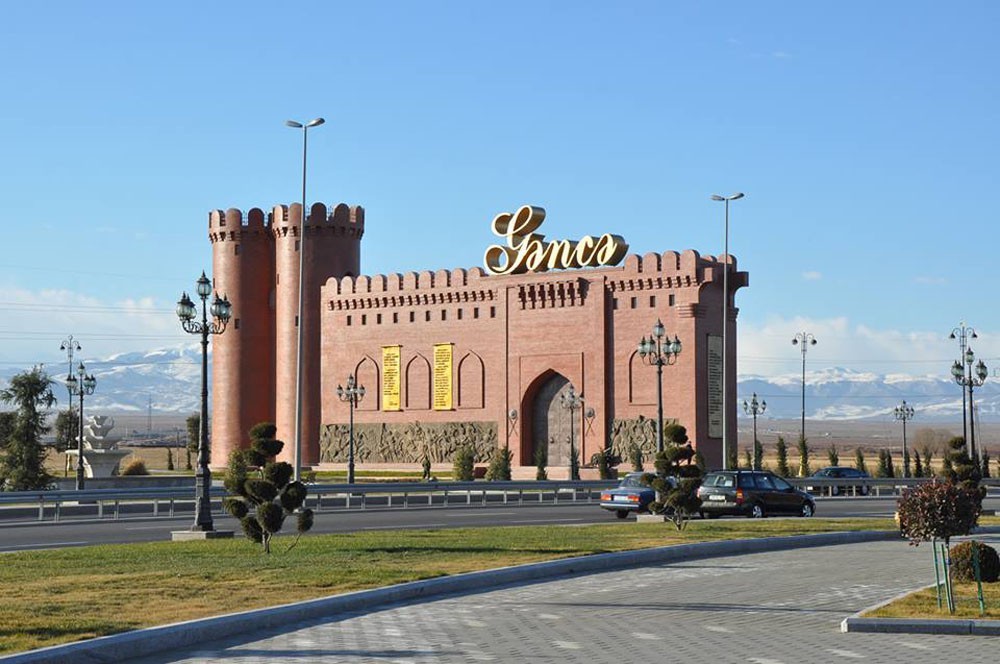 Sürücü sükan arxasında ÖLDÜ