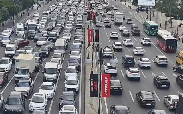 Bu yollarda sıxlıq var - SİYAHI