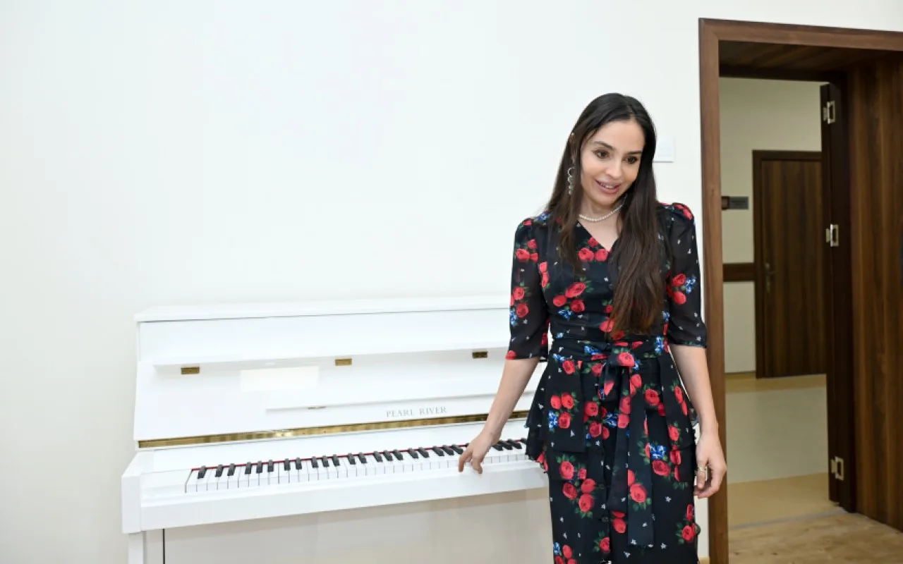 Leyla Əliyeva Şəki Şəhər İncəsənət Məktəbində - FOTOLAR
