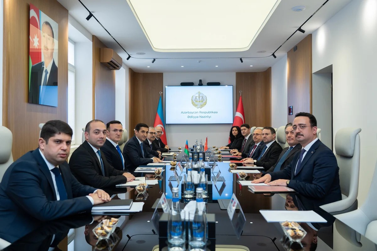 Fərid Əhmədov türkiyəli həmkarı ilə görüşüb