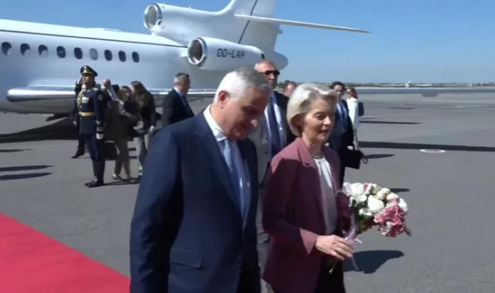Ursula fon der Leyen Ermənistanda səfərdədir