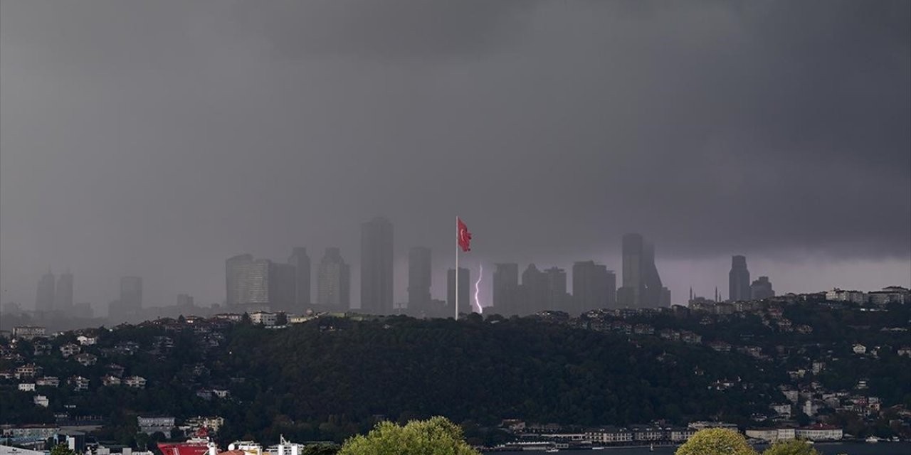  İstanbul su altında QALDI - GÖRÜNTÜLƏR