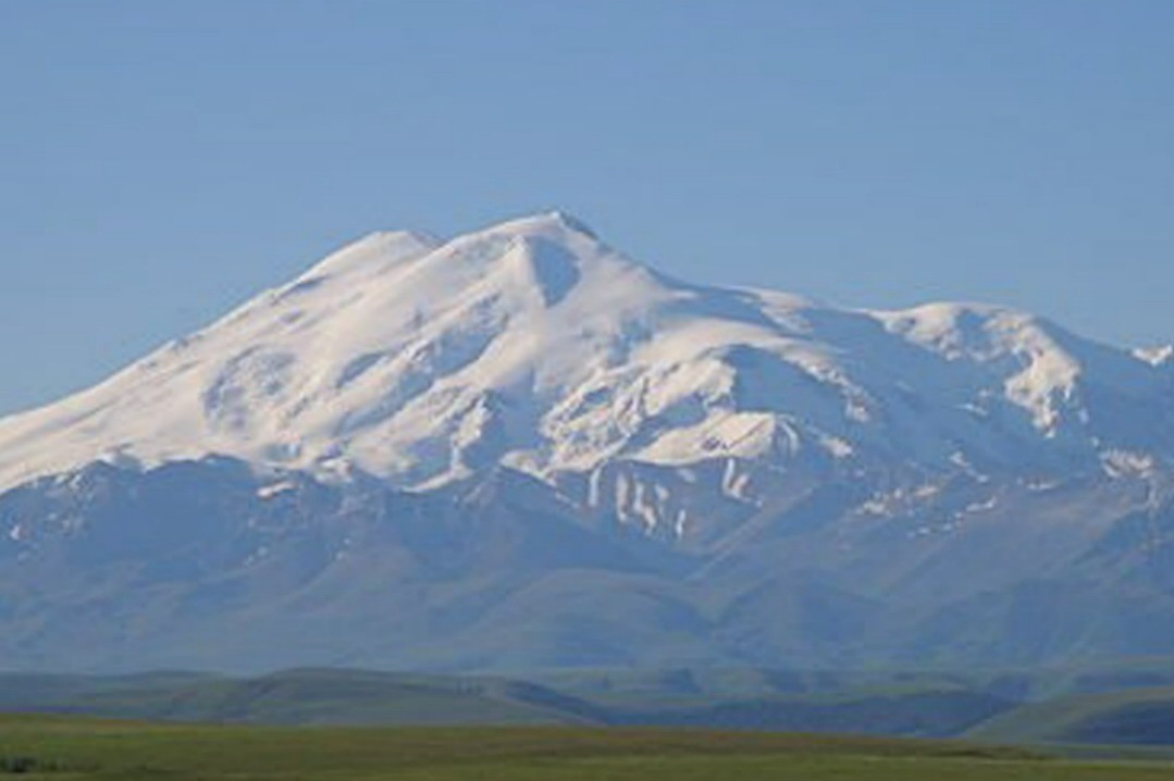 5500 metr yüksəklikdə FACİƏ: Alpinist HƏLAK OLDU