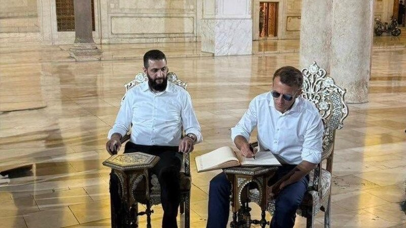 Makronun qaldığı otelin yaxınlığında PARTLAYIŞ