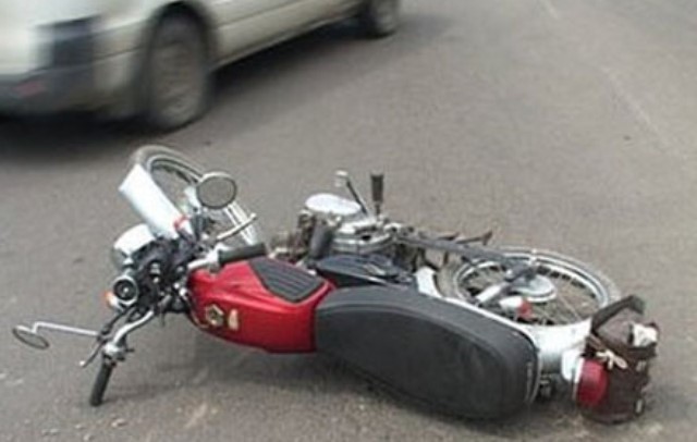 Bakıda motosiklet qəzası - Ölən və yaralanan var