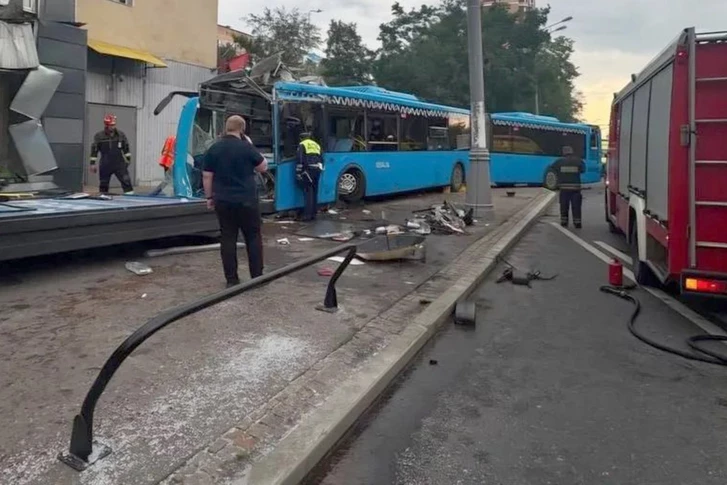 Moskvada AĞIR QƏZA: Xəsarət alanlar var