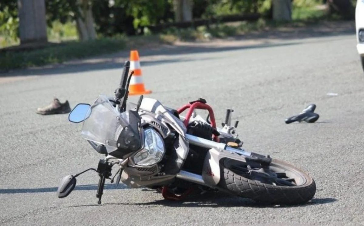 Bakıda daha bir motosiklet qəzası- SÜRÜCÜ HƏLAK OLDU