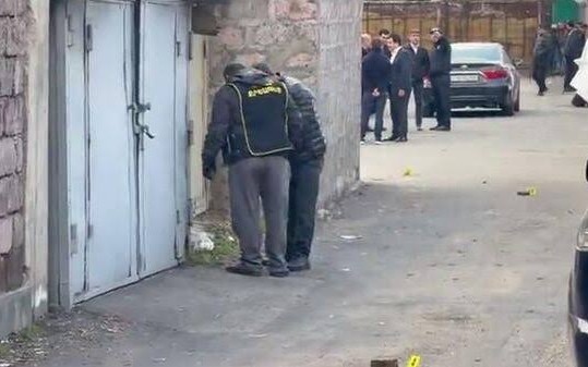 İrəvanda atışma oldu, yaralılar var