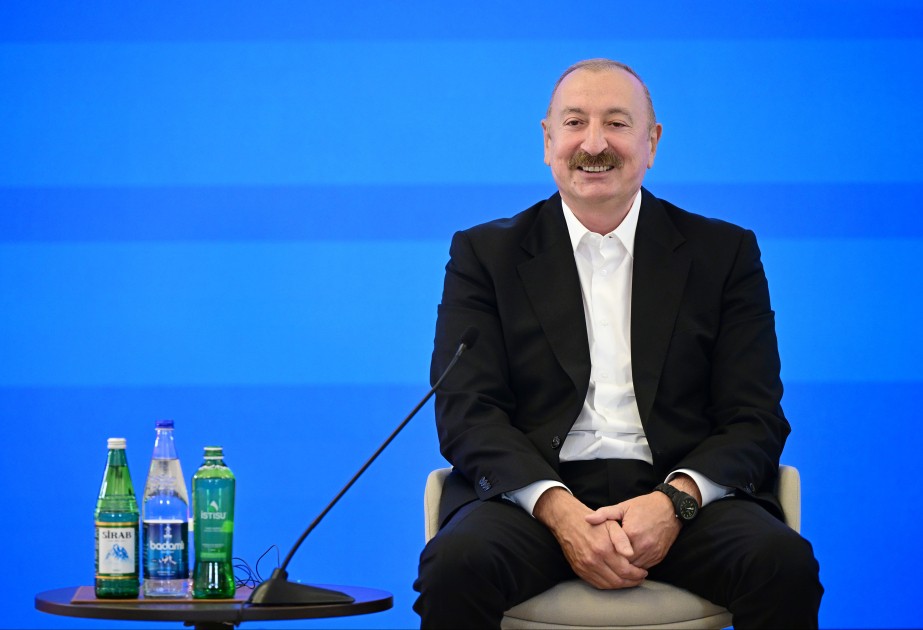 Prezidentin IV Şuşa Qlobal Media Forumundan səmimi görüntüləri