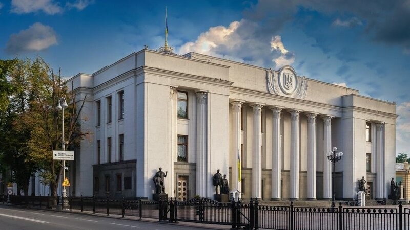 Ukrayna parlamenti hökumətin istefasını qəbul etdi