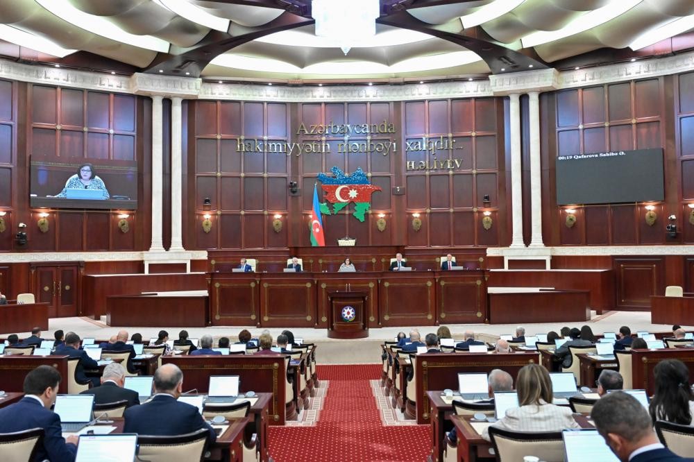 Qəbul edildi- Bu şəxslər 1500 manatadək cərimələnəcək