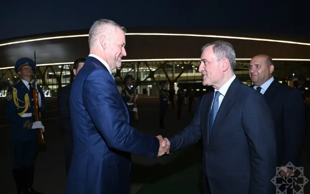 Slovakiya Prezidenti Bakıya gəldi