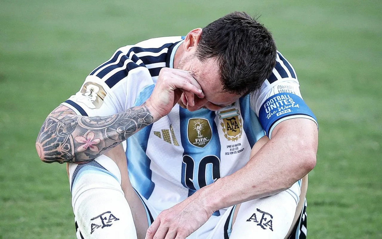 Finaldakı məğlubiyyətdən sonra Messi... - FOTOLAR