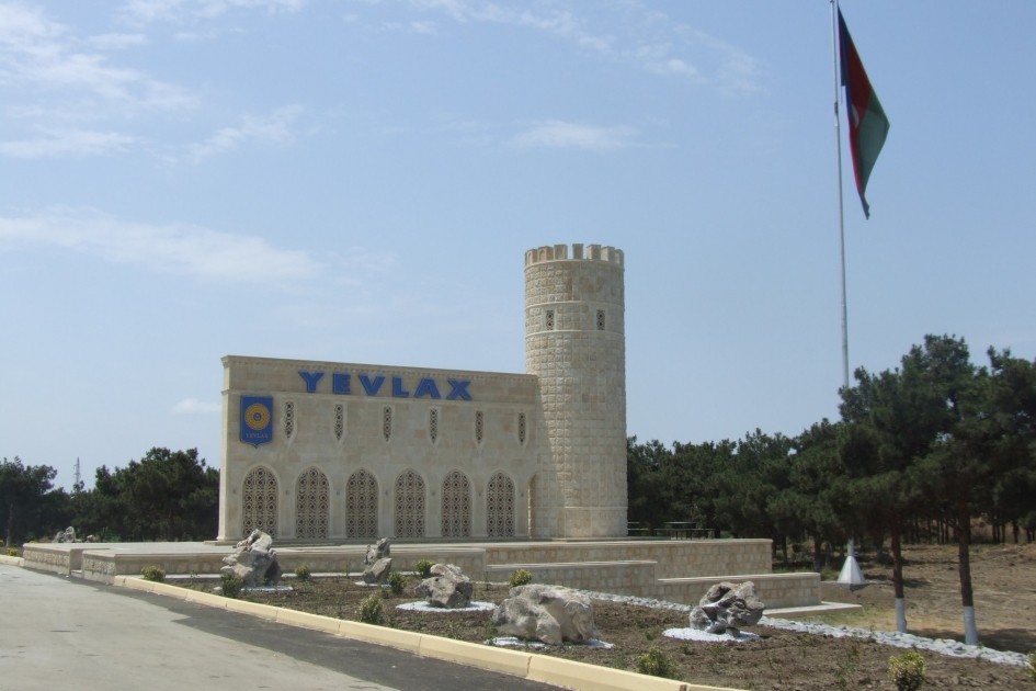Natiq Abbasov həmyerlisini GÜLLƏLƏDİ