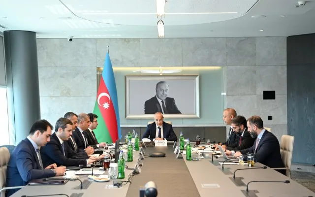 Mikayıl Cabbarov iclas keçirdi&nbsp;
