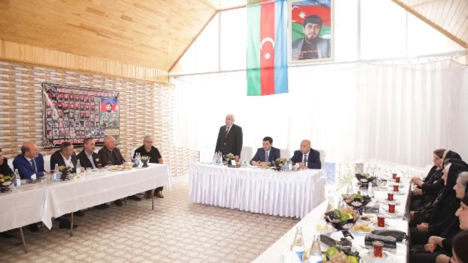 Millət vəkili Ağalar Vəliyev Xaçmazda şəhid ailələri və qazilərlə görüşdü 