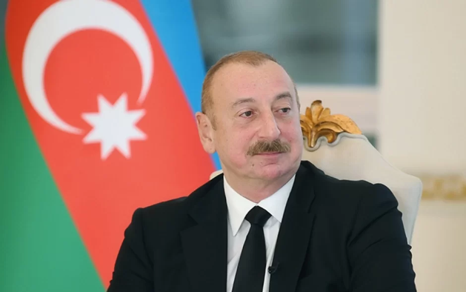 Prezident həmkarını təbrik etdi 