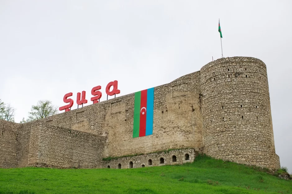 Şuşada yeni yaşayış binaları tikiləcək 