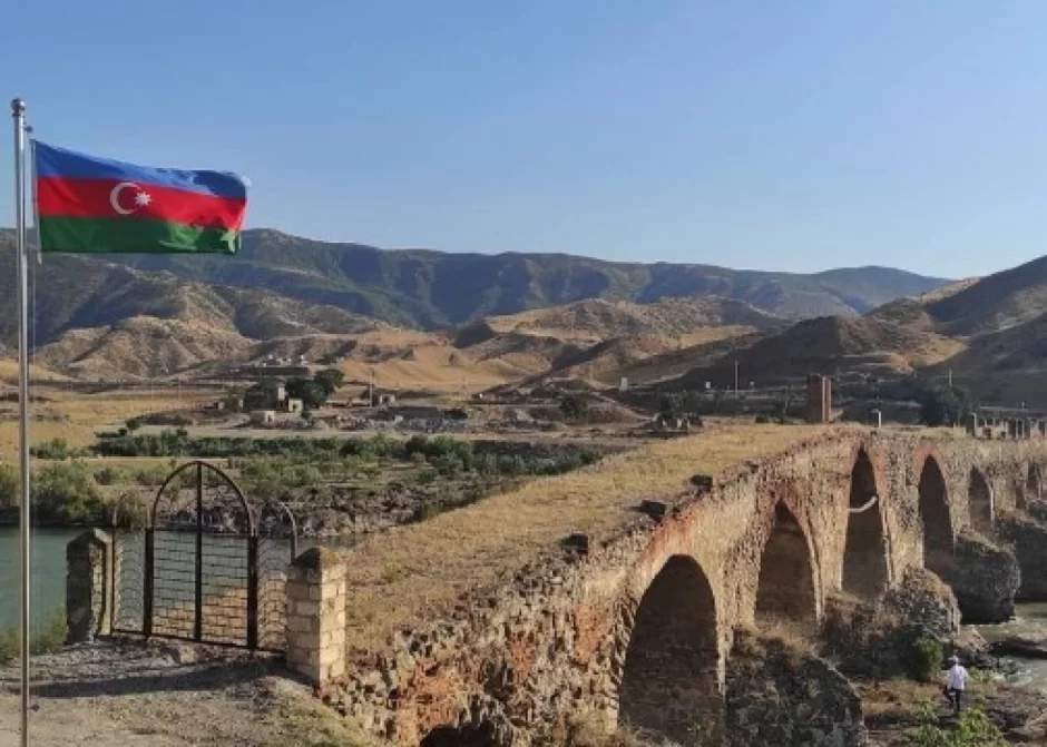 Xudafərin körpüsünün işğaldan azad olunmasından 4 il ötür 