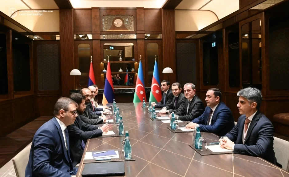 Bayramovla Mirzoyan İstanbulda GÖRÜŞÜR 