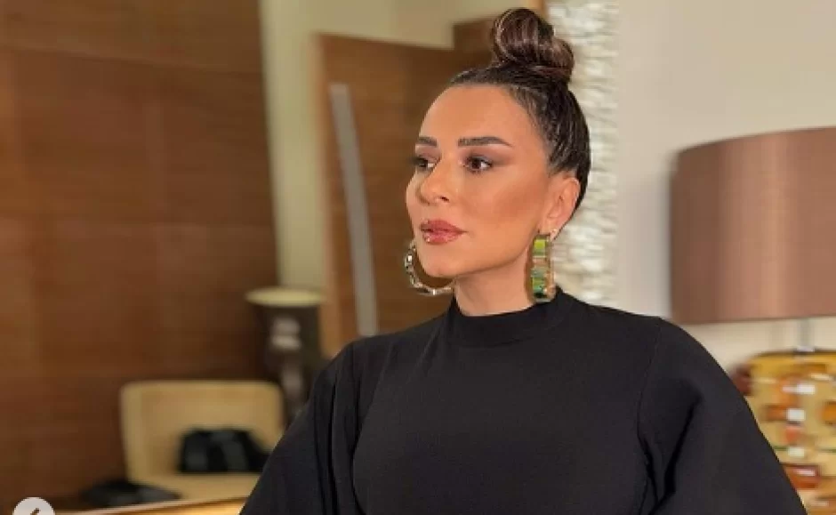 Tünzalə Ağayeva növbəti dəfə geyim tərzi ilə GÜNDƏM OLDU - VİDEO