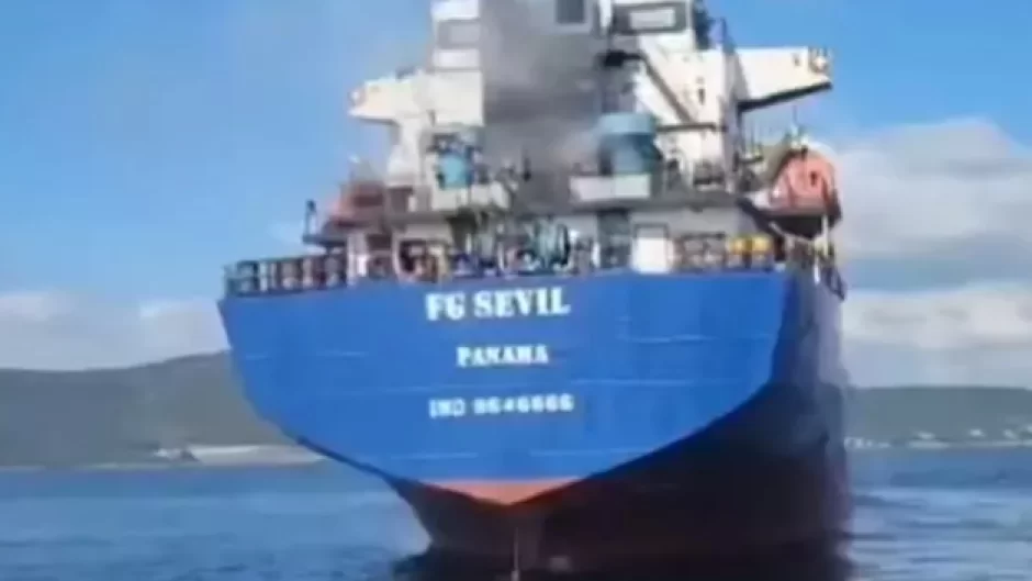 Türkiyədə gəmi yandı - Ölənlər var