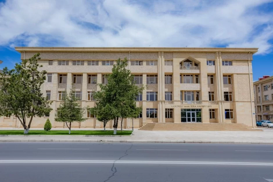 Prezidentin yeni təyin etdiyi icra başçısı kimdir...