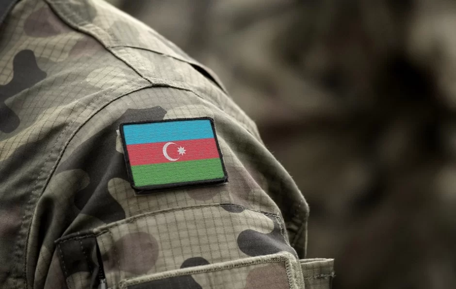 Əsgər intihar etdi