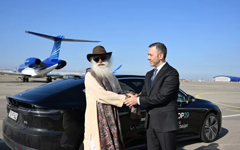 Məşhur hindistanlı yoqin Sadhquru Azərbaycana GƏLDİ 
