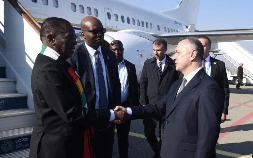 Zimbabve Prezidenti Azərbaycana gəlib 
