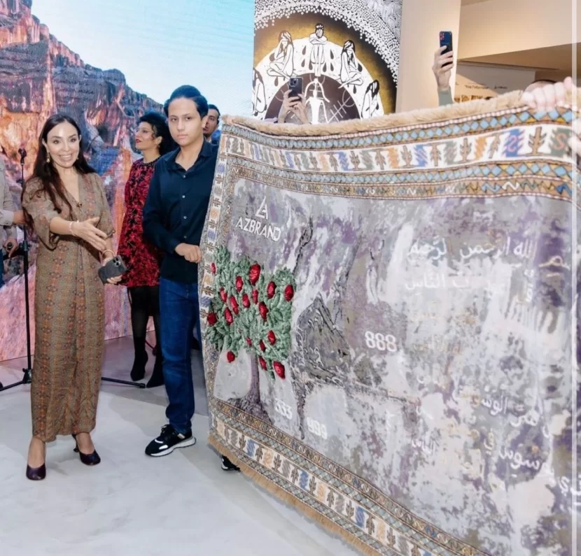 Leyla Əliyeva “Qobustanın kodu” adlı sərgidə iştirak edib: 3D effektli xalça nümayiş olunub -FOTO