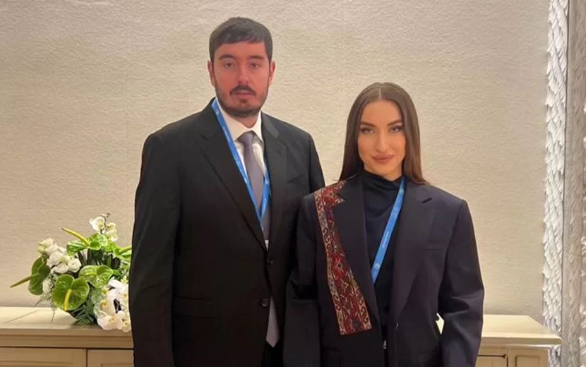 Heydər Əliyev xanımı ilə