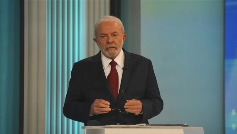 Braziliya Prezidenti telefondan istifadəni qadağan edib