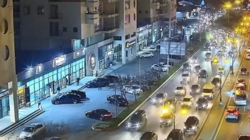Bu yollarda sıxlıq var - SİYAHI