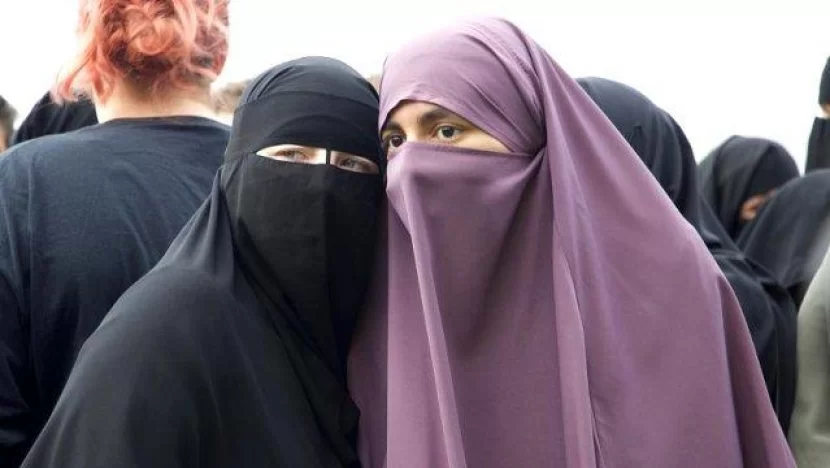 Tehranda hicabsız qadınlar üçün Klinika yaradılacaq