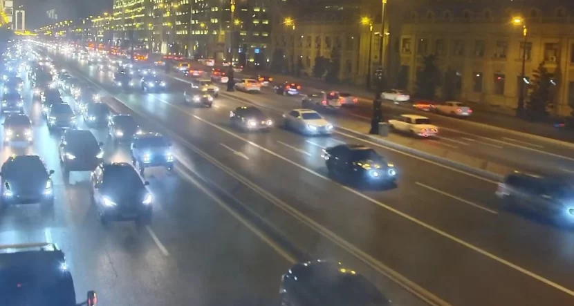 Hazırda tıxac olan YOLLAR