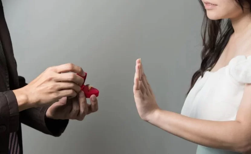 Evlənmək istəmədiyi üçün valideynləri tərəfindən az-qala öldürülən 17 yaşlı qız... - ŞOK