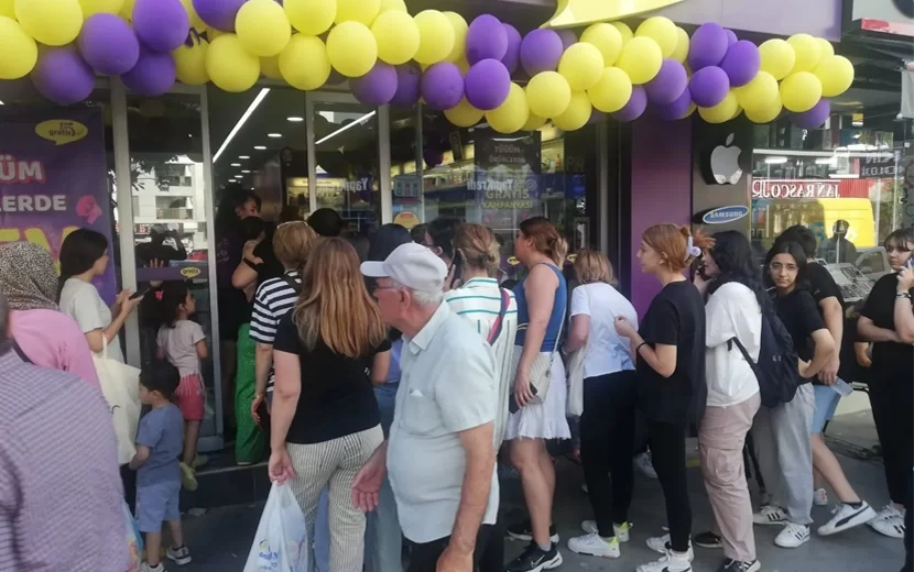 Azərbaycanda böyük endirim KAMPANİYASI: Bu tarixdə hər şey yarı qiymətinə satılacaq