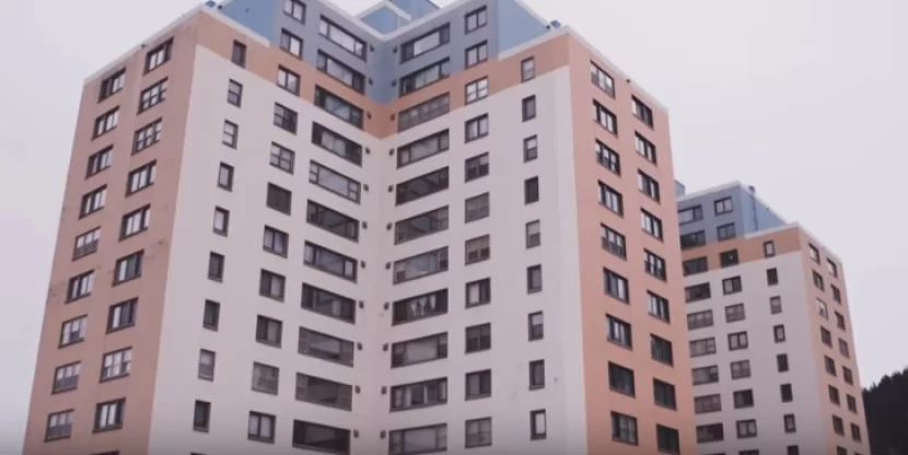 Bu şəhərdə hamı bir binada YAŞAYIR