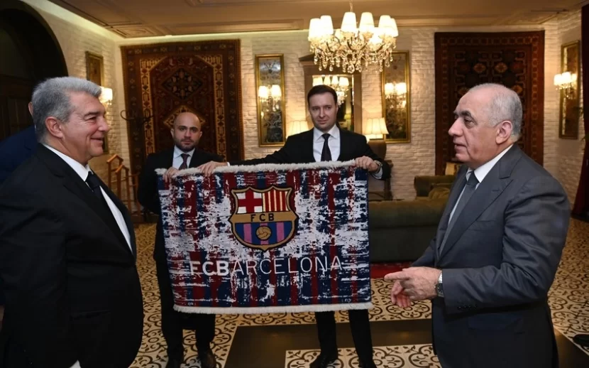 Əli Əsədov \"Barselona\"nın prezidenti ilə görüş keçirdi