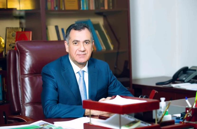 Deputat bu şəxslərin maaşının artırılmasını təklif etdi