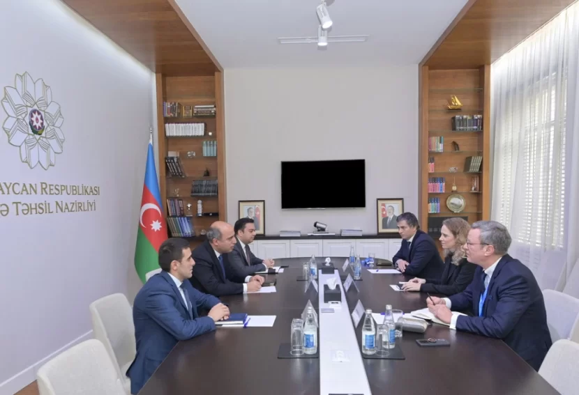 “TikTok” nümayəndələri Elm və Təhsil Nazirliyində olublar