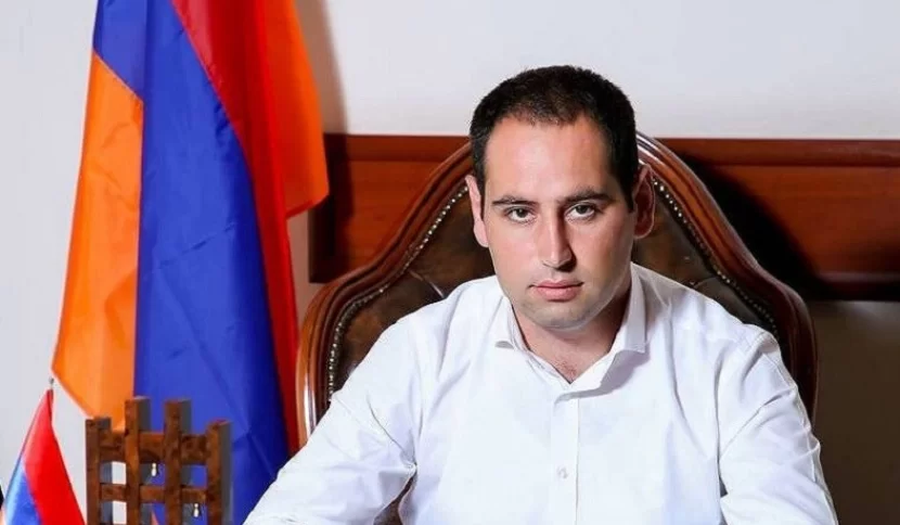 Ermənistanda daha bir vəzifəli şəxs işdən azad edildi