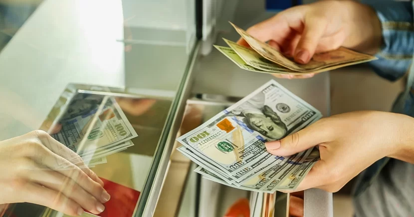Mərkəzi Bank dollar və avronun məzənnəsini AÇIQLADI
