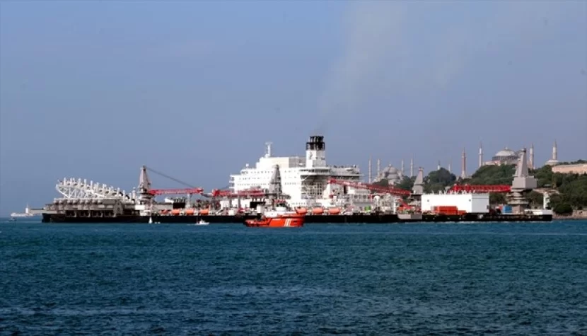 İstanbul boğazında nə baş verir? - Gəmilərin hərəkəti dayandırıldı