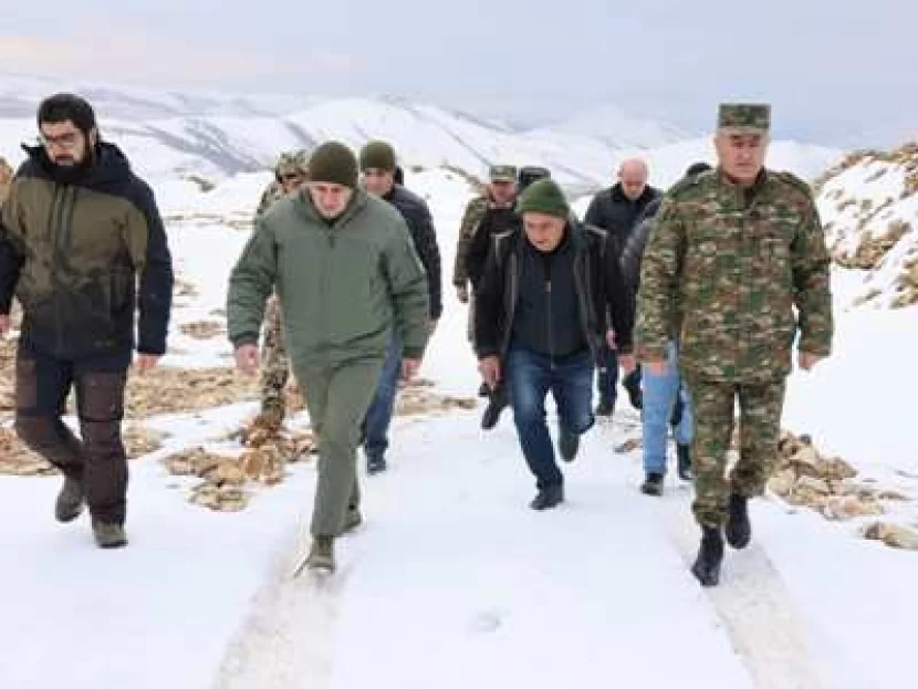 Suren Papikyan Azərbaycanla sərhəddə gəldi - FOTO