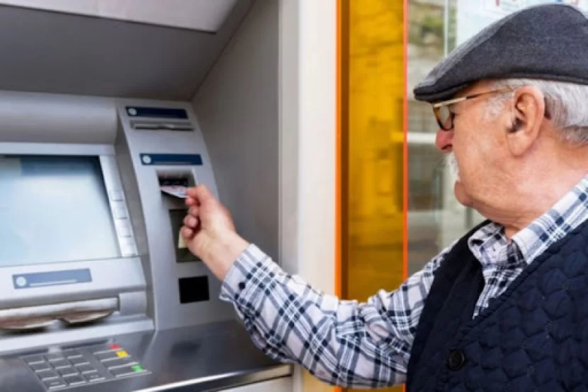 Pensiyaçılara ŞAD XƏBƏR: Məbləğ 571 manat oldu