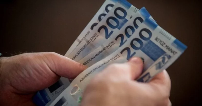 İşçilərini istismar edən şirkət rəhbəri CƏRİMƏLƏNDİ
