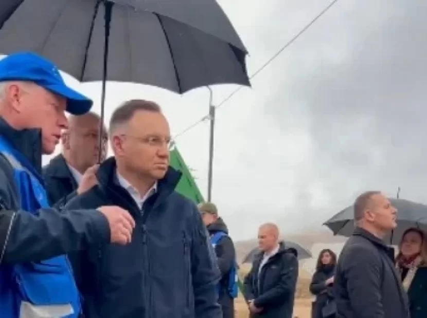 Polşa Prezidenti Azərbaycanla sərhəddə gəldi 